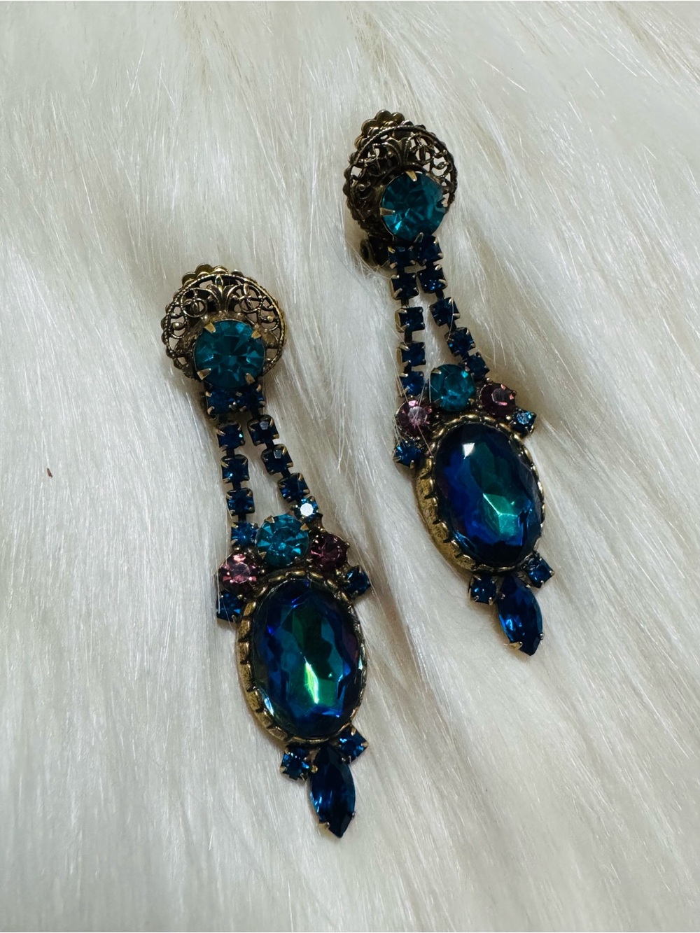 Vintage-Inspired Blue Crystal Drop Earrings - Women Jewelry
